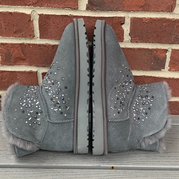 New UGG Mini Boot with Silver Studs - Picture 7 of 15